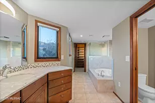 7041 N Skyway Dr, Tucson, AZ 85718 - Photo 24