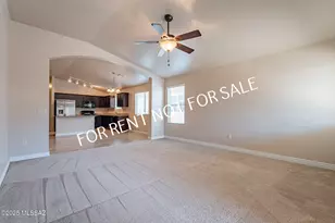 6678 S Stone Fly Dr, Tucson, AZ 85757 - Photo 8