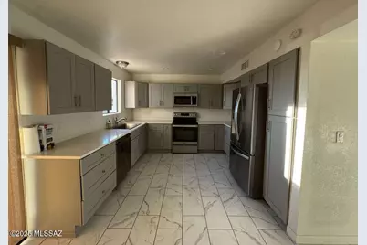 7836 N Soledad Avenue, Tucson, AZ 85741 - Photo 10