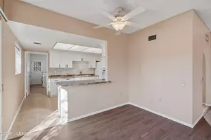 871 N Camino De Luz, Green Valley, AZ 85614 - Photo 8