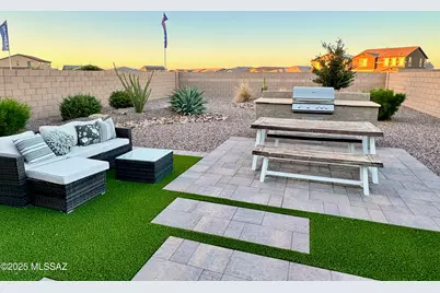 10474 W Beaman Lane, Marana, AZ 85653 - Photo 16