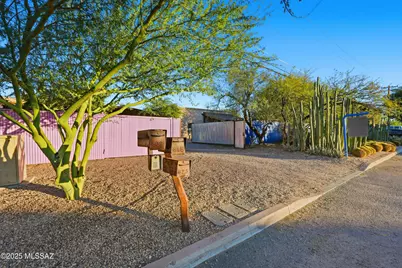 825 S Fremont Avenue, Tucson, AZ 85719 - Photo 2