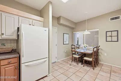 575 W Via Rosaldo, Green Valley, AZ 85614 - Photo 20