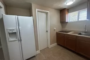 139 E 35th St, Tucson, AZ 85713 - Photo 12