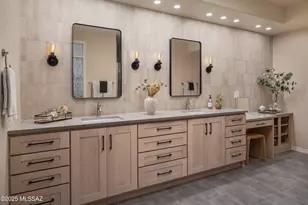 13828 N Topflite Dr, Oro Valley, AZ 85755 - Photo 20