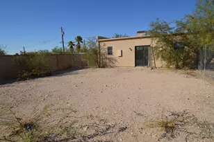 450 E Wilcox Ln, Tucson, AZ 85705 - Photo 2