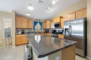 8290 W Melanitta Dr, Tucson, AZ 85757 - Photo 4