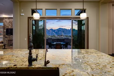 368 W Echo Point Place, Oro Valley, AZ 85755 - Photo 2