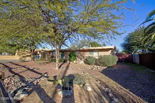 1812 N Arcadia Ave, Tucson, AZ 85712 - Photo 2