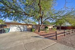 1812 N Arcadia Ave, Tucson, AZ 85712 - Photo 2