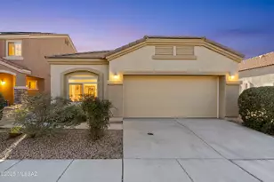 6373 W Yew Pine Way, Tucson, AZ 85743 - Photo 1