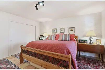 656 S Paseo De Amigos, Green Valley, AZ 85614 - Photo 16