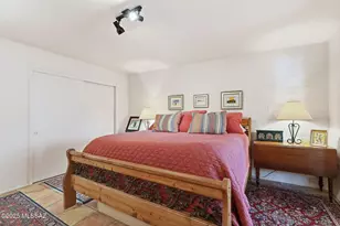 656 S Paseo De Amigos, Green Valley, AZ 85614 - Photo 16