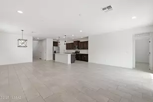 12105 W Avianna Wy, Marana, AZ 85653 - Photo 6