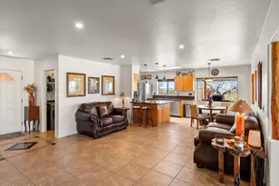 705 N Cliket Dr, Oracle, AZ 85623 - Photo 4