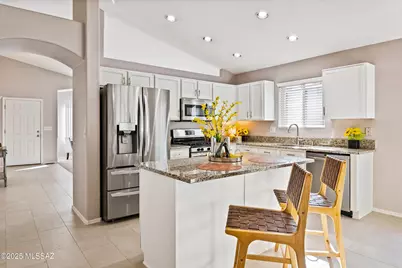 6960 W Harcuvar Drive, Tucson, AZ 85743 - Photo 10