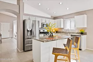 6960 W Harcuvar Dr, Tucson, AZ 85743 - Photo 10