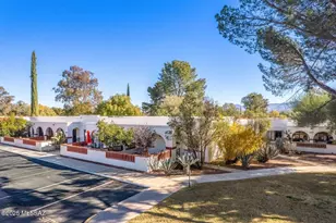 381 S Paseo Madera, Green Valley, AZ 85614 - Photo 4