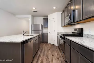 21917 E Wayward Lane, Red Rock, AZ 85145 - Photo 2