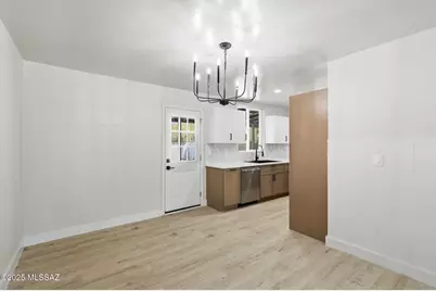 4221 E 31st Street, Tucson, AZ 85711 - Photo 8