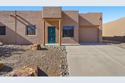 3956 S Calle Viva, Green Valley, AZ 85614 - Photo 1