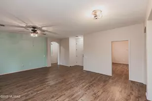 9469 N Twinkling Shadows Way, Tucson, AZ 85743 - Photo 10