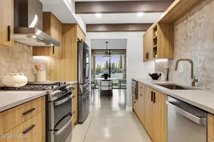 6735 N Camino Padre Isidoro, Tucson, AZ 85718 - Photo 16