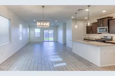 7781 S Candlepine Drive, Tucson, AZ 85757 - Photo 6