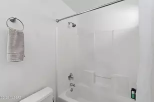 682 W Amber Sun Dr, Green Valley, AZ 85614 - Photo 20