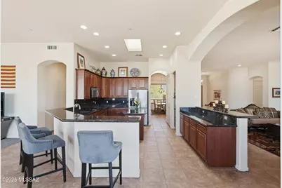 12687 N Red Eagle Drive, Oro Valley, AZ 85755 - Photo 4