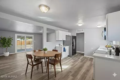 7901 E 19th Place, Tucson, AZ 85710 - Photo 18