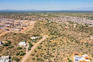 1023 Garfield Pl, Vail, AZ 85641 - Photo 1