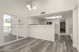 10101 E Stella Rd, Tucson, AZ 85730 - Photo 10
