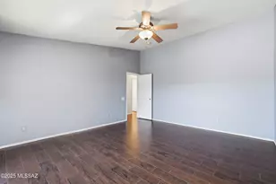 8667 N Golden Moon Way, Tucson, AZ 85743 - Photo 12