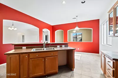 7649 S Pacific Willow Drive, Tucson, AZ 85747 - Photo 10