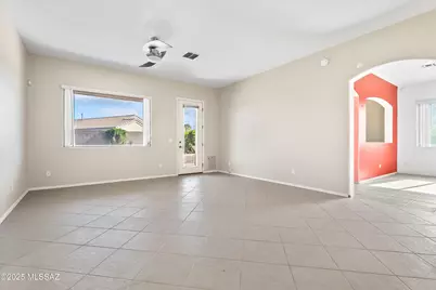 7649 S Pacific Willow Drive, Tucson, AZ 85747 - Photo 6