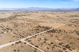 564 W Knox St, Pearce, AZ 85625 - Photo 10