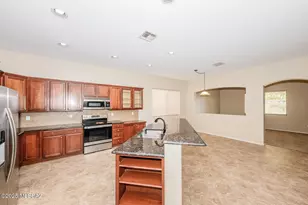 10737 S Miralago Dr, Vail, AZ 85641 - Photo 40