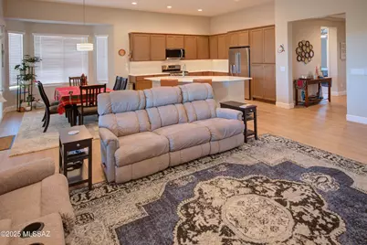 1915 N Banneker Lane, Green Valley, AZ 85614 - Photo 6