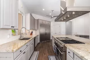 1043 W Saddlehorn Dr, Oro Valley, AZ 85704 - Photo 10