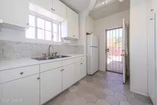 116 N Martin Ave, Tucson, AZ 85719 - Photo 8