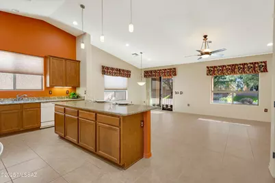 631 W Aspenwood Street, Green Valley, AZ 85614 - Photo 6