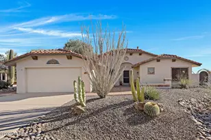 1558 E Bright Angel Dr, Oro Valley, AZ 85755 - Photo 1