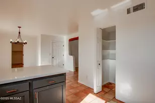 4037 W Isis Dr, Tucson, AZ 85741 - Photo 4