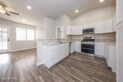 1801 W Great Oak Drive, Tucson, AZ 85746 - Photo 8
