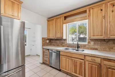 105 S Irving Avenue, Tucson, AZ 85711 - Photo 24