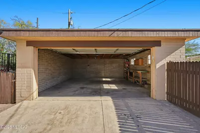 105 S Irving Avenue, Tucson, AZ 85711 - Photo 4