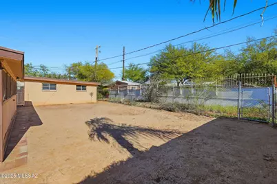 105 S Irving Avenue, Tucson, AZ 85711 - Photo 44