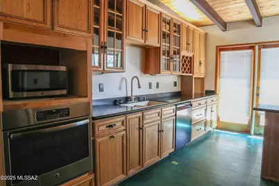 2110 E Water Street, Tucson, AZ 85719 - Photo 6