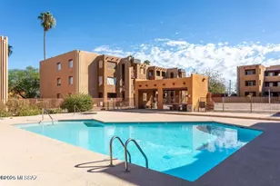 1810 E Blacklidge Dr, Tucson, AZ 85719 - Photo 12